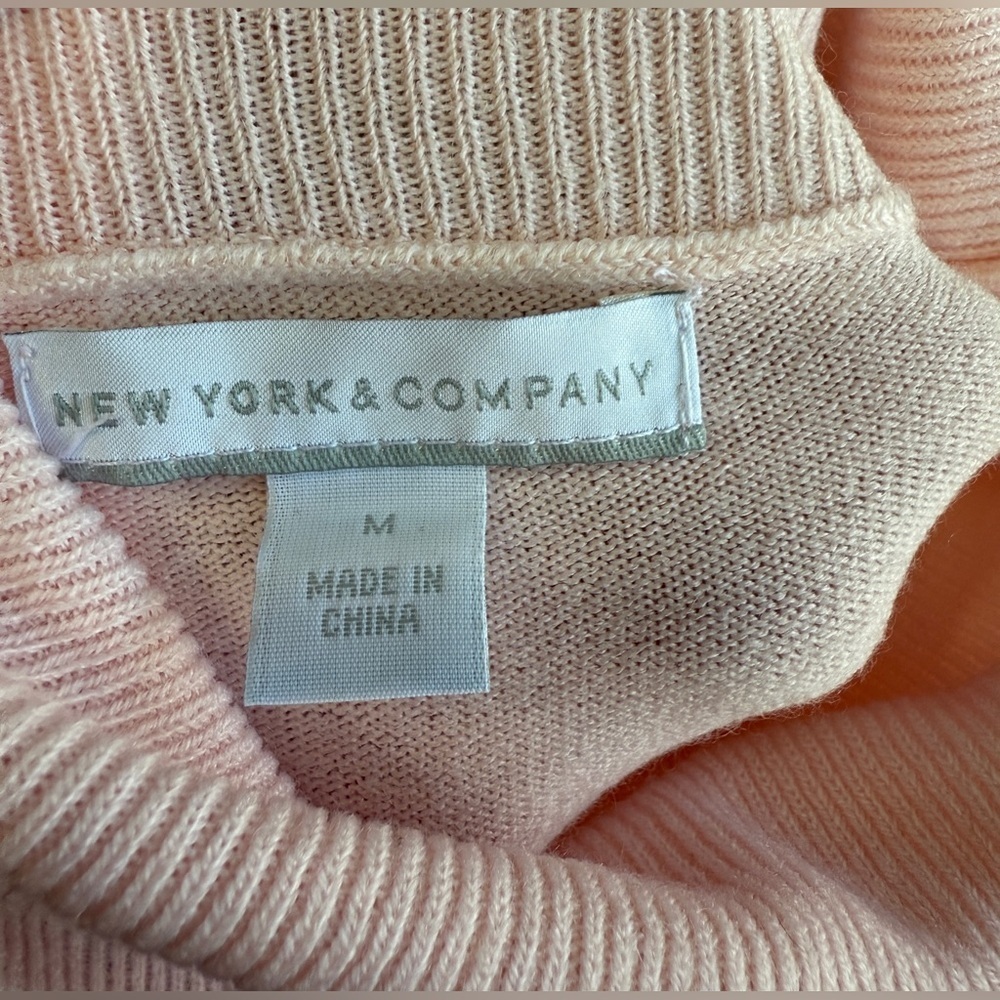New York & Company Pink Soft Turtleneck Sweater - Size M - Picture 4 of 5